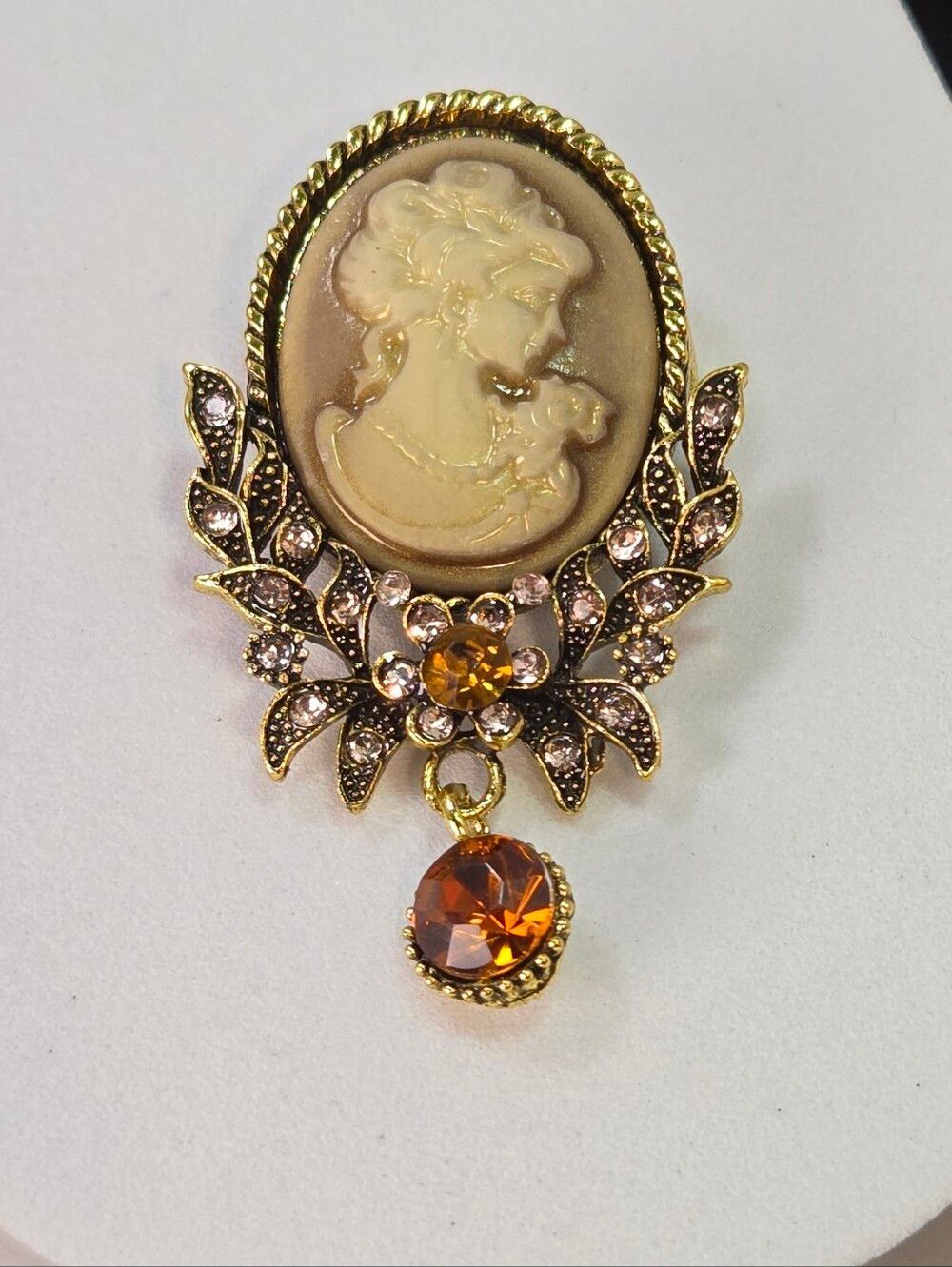 Vintage Cameo Brooch Victorian Amber Rhinestone Drop Gold Frame Renaissance Pin - Picture 2 of 4